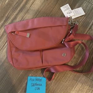 Lululemon festival bag